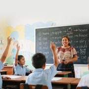 Inglés para docentes en Guatemala: qué piden los colegios